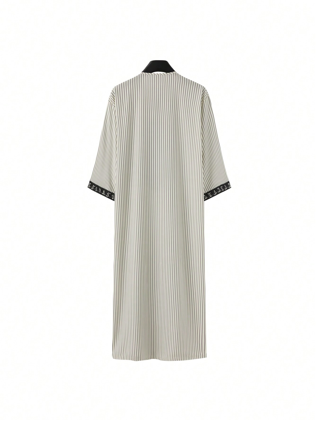 Traditioneller Nahöstlicher St – Ethnic Gown Bewertung und Preis