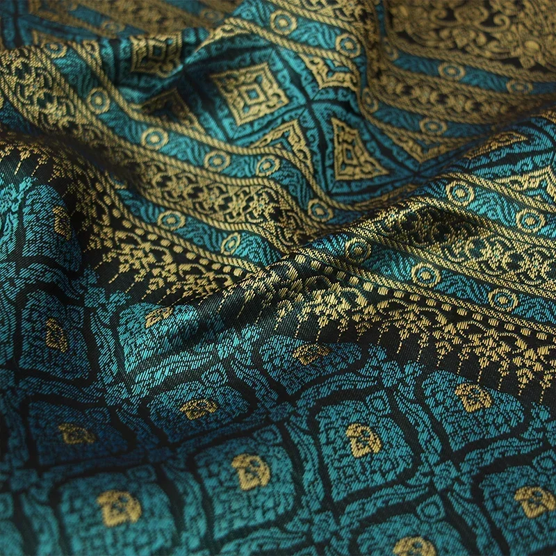 1 m südostasiatischer Jacquard – Ethnic Clothing & Online Fashion Store Khaadi Pk Bewertung und Preis
