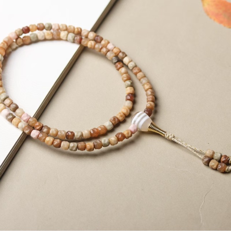 Heiß begehrtes Armband aus nat – Ethnic Wear Fashion Designer Bewertung und Preis
